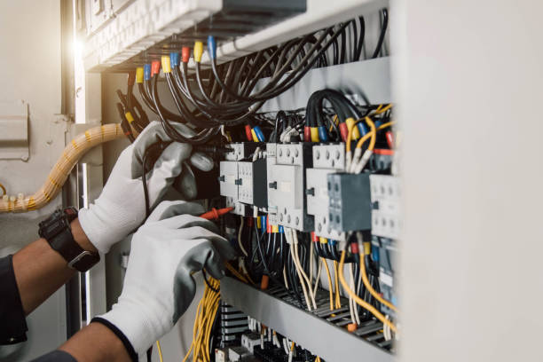 Best Licensed Electrician  in Columbus, TX
